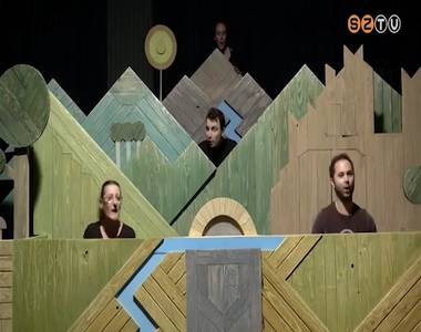 �jabb var�zsmes�t mutat be a szombathelyi Mesebolt B�bsz�nh�z