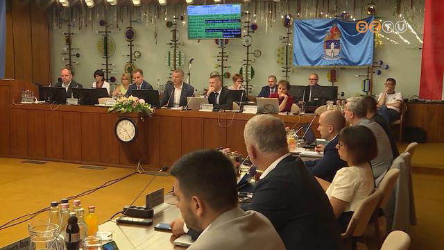 Rendkívüli közgyűlés - egyhangúlag döntöttek a napirenden szereplő három kérdésben Rendkívüli közgyűlés - egyhangúlag döntöttek a napirenden szereplő három kérdésben