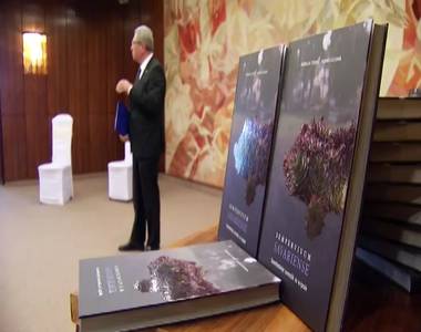 Bemutatták Merklin Tímea és Benkő Sándor új kötetét Bemutatták Merklin Tímea és Benkő Sándor új kötetét