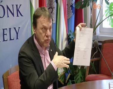Sajtótájékoztatót tartott Molnár Miklós Sajtótájékoztatót tartott Molnár Miklós