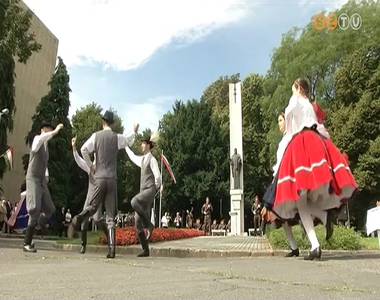 A magyar �llamis�gra �s els� kereszt�ny kir�lyunkra eml�kezett augusztus 20-�n az orsz�g