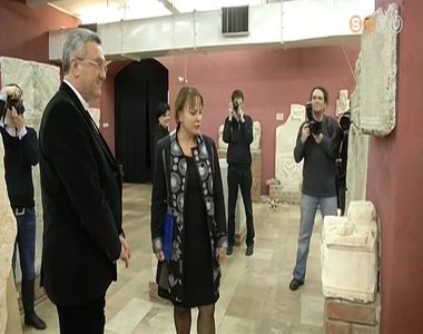 6 r�mai kori k�eml�k ker�l vissza a Sala Terrenaba