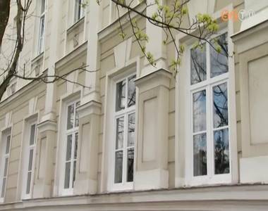 Ablakokat cseréltek a Kanizsai Dorottya Gimnáziumban Ablakokat cseréltek a Kanizsai Dorottya Gimnáziumban