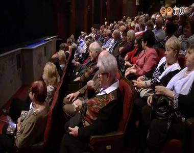 Nyugd�jasok sz�nh�zban