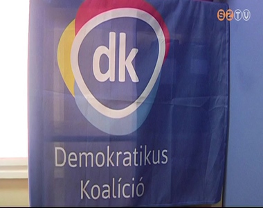 Megny�lt a Kir�ly utca 1-ben a Demokratikus Koal�ci� �j, megyei irod�ja