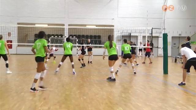 H�romcsapatos nemzetk�zi r�plabda felk�sz�l�si torn�nak adott otthont a Halad�s sportcsarnok
