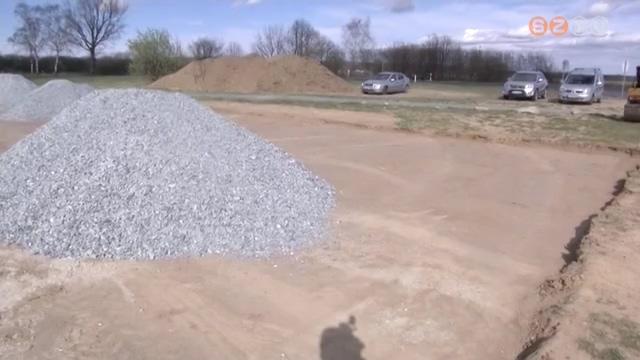 Elkezdődött a parkoló és a rendezvényhelyszín építése az Abért-tónál Elkezdődött a parkoló és a rendezvényhelyszín építése az Abért-tónál