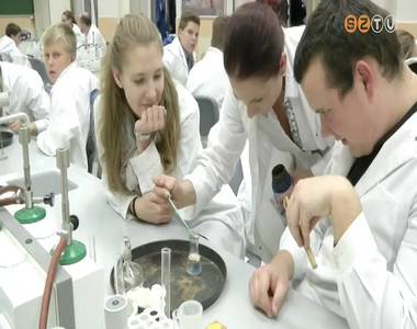 Kutat�k �jszak�ja