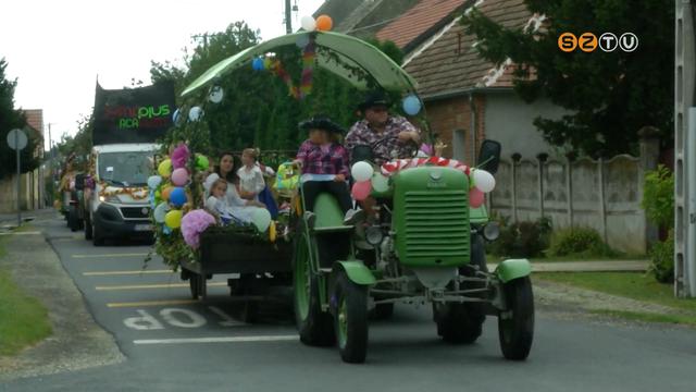 Gyngysfalu s Lukcshza kzsen tartott szreti mulatsgot
