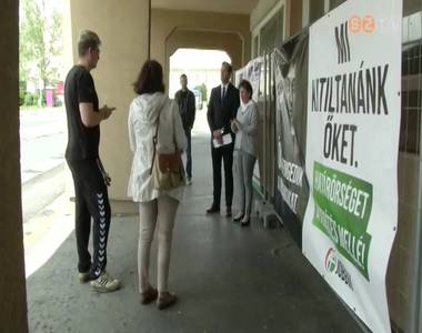 Országjáró kiállítást mutatott be a Jobbik Országjáró kiállítást mutatott be a Jobbik