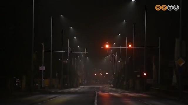 A kijrsi tilalom alatt mr este 8-kor srga villogra vltanak a kzti jelzlmpk