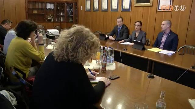 A költségvetésről esett a legtöbb szó a közgyűlést követő sajtótájékoztatókon A költségvetésről esett a legtöbb szó a közgyűlést követő sajtótájékoztatókon