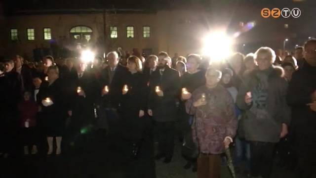 Lampionos felvonul�ssal eml�keztek Szent M�rtonra Szombathelyen
