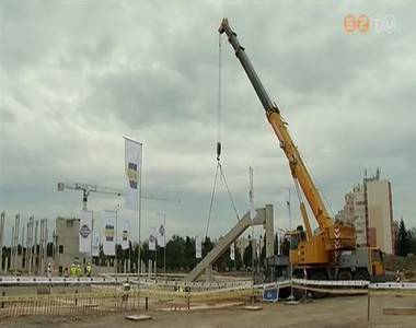 �jabb m�rf�ldk� a sportkomplexum �p�t�s�ben