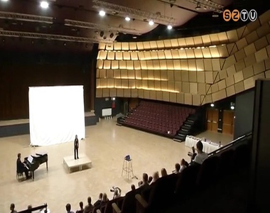 Programok a meg�jult Sporth�zban