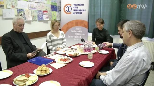 Civil programok az �v v�g�n