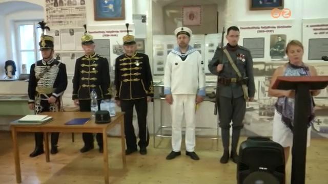 Helyi magángyűjtők anyagából újult meg a Katonatörténeti kiállítás az Aréna utcában Helyi magángyűjtők anyagából újult meg a Katonatörténeti kiállítás az Aréna utcában