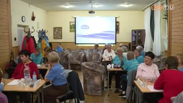 Nyugd�jas akad�mikus szellemi vet�lked�