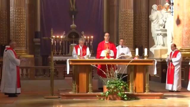 Az egyh�zakban is m�s ez a H�sv�t