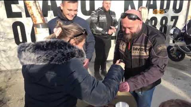 Mintegy félezer motoros hajtott keresztül a városon szilveszter napján Mintegy félezer motoros hajtott keresztül a városon szilveszter napján