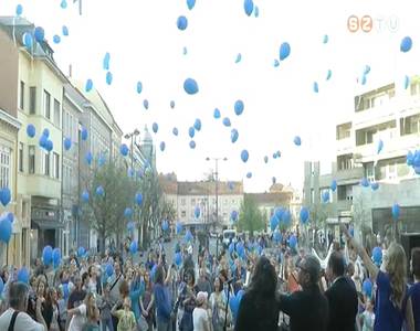 �prilis 2-a az autizmus vil�gnapja