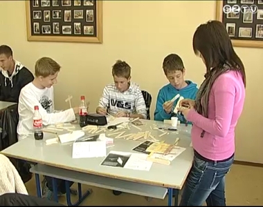 Spatulából kishajó