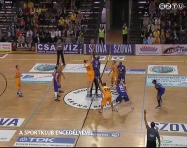 Falco - Sopron, bajnoki negyedd�nt� 1. m�rk�z�s (1-2. negyed)
