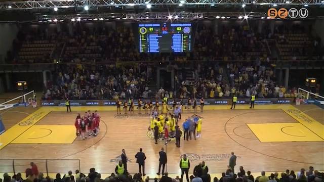 Sim�n verte a Szolnokot a Falco