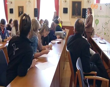 Korm�nyhivatali ny�lt napot tartottak Szombathelyen is