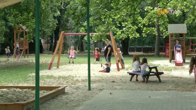 Új hintát és homokozót kapott a Hétszínvirág Óvoda Új hintát és homokozót kapott a Hétszínvirág Óvoda