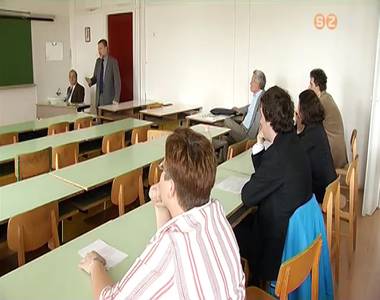 Nemzetk�zi f�rum