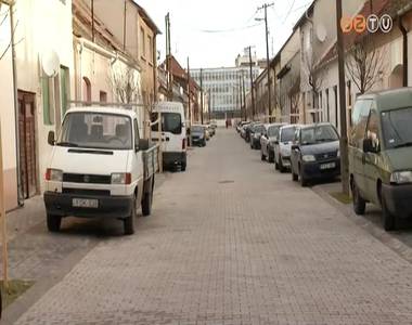 �tadt�k a meg�jult Szigligeti Ede utca m�sodik r�sz�t is