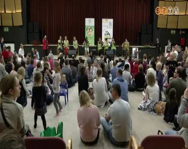 Szombathelyre érkezett az Ezer család énekel... program Szombathelyre érkezett az Ezer család énekel... program