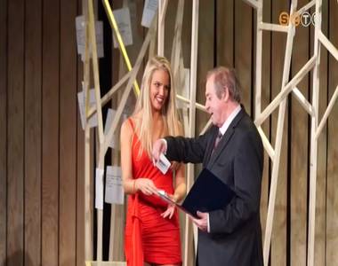 �tadt�k a Holdbeli cs�nakos-d�jakat a sz�nh�zban