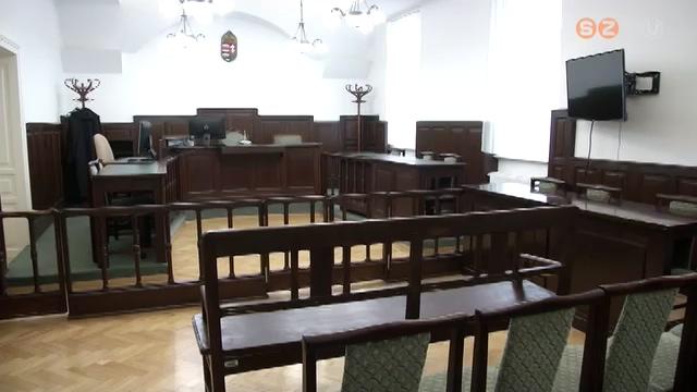 Nem állt meg az élet a bíróságokon Nem állt meg az élet a bíróságokon