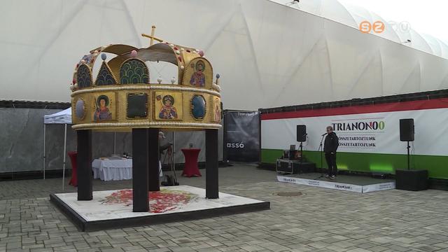 Trianon emlékezete - vándorkiállítás nyílt a békediktátumhoz vezető útról és a következményekről Trianon emlékezete - vándorkiállítás nyílt a békediktátumhoz vezető útról és a következményekről