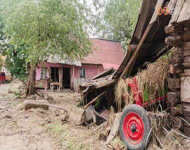 Segítség az özönvíz sújtotta csíkszentmártoniaknak Segítség az özönvíz sújtotta csíkszentmártoniaknak