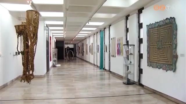 Ötven évvel ezelőtt rendezték meg városunkban az első fal- és tértextil biennálét Ötven évvel ezelőtt rendezték meg városunkban az első fal- és tértextil biennálét