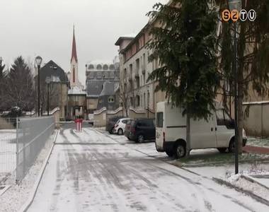 Parkoló a Kőszegi utcai tömbbelsőben Parkoló a Kőszegi utcai tömbbelsőben
