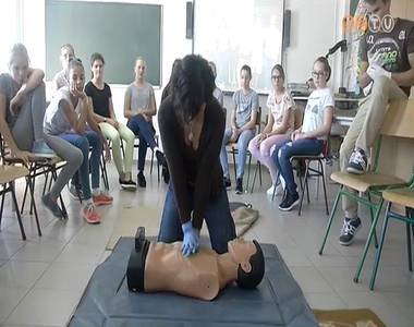 Bolyaisok nyert�k az els�seg�lyny�jt� versenyt