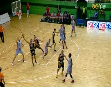 Magabiztosan nyert Ny�regyh�z�n a Falco KC