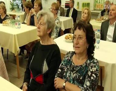 Nyugd�jas iskolaigazgat�k tal�lkoz�ja