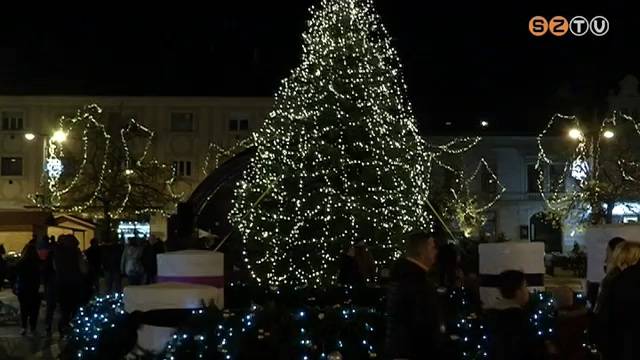 Elkezd�d�tt a Szombathelyi Advent