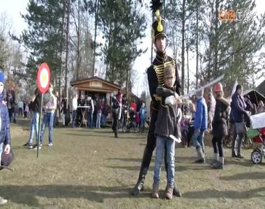 Ez�ttal t�bb mint �tsz�z kishusz�rt avattak fel a hagyom�ny�rz� rendezv�nyen