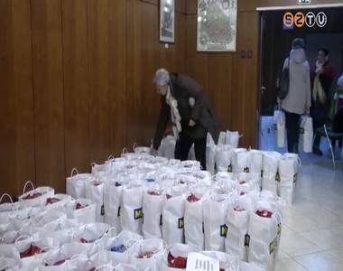 Csal�dok kar�csonya