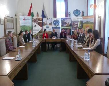 Élénkülő turizmus Élénkülő turizmus