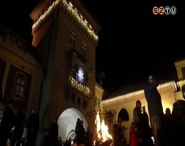 Adventi gyertyagy�jt�s K�szegen