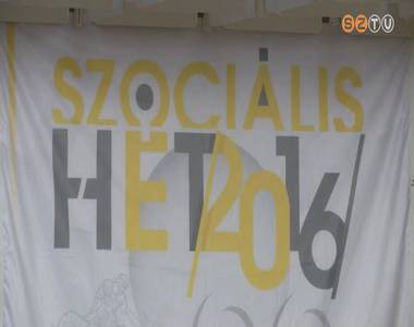 Megny�lt a 20. Szoci�lis H�t
