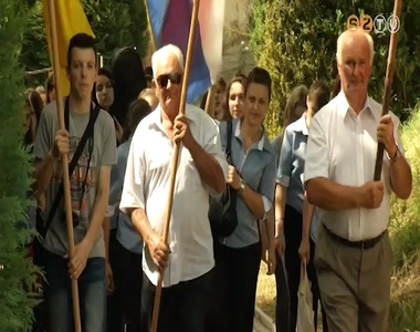 Megeml�kez�s Olm�don