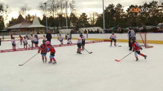 Négy csapat részvételében jégkorong-tornának adott helyet a Szombathelyi Műjégpálya